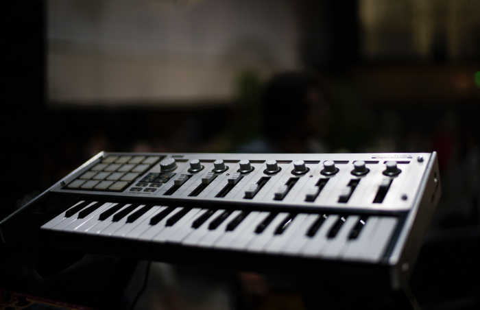 Small MIDI Keyboard on Stand Small MIDI Keyboard on Stand